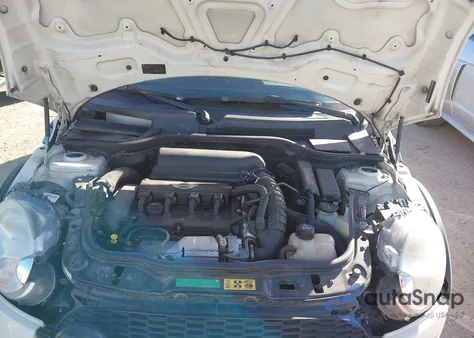 2010 Mini Cooper S из США, поврежденный, VIN WMWMS3C52ATY51251